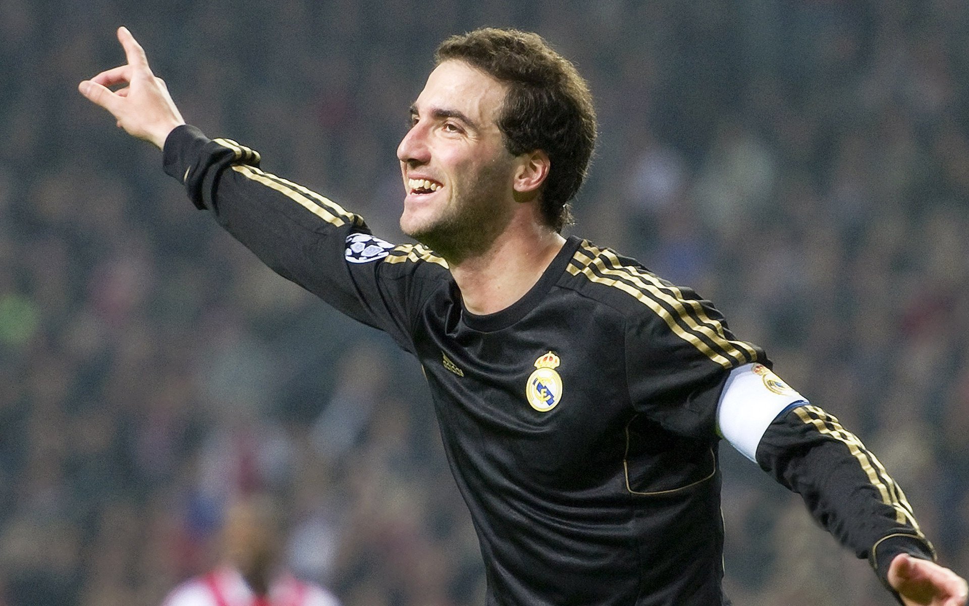 弗朗索瓦·斯图尔特:南非队战术调整的关键人物,攻防两端俱佳